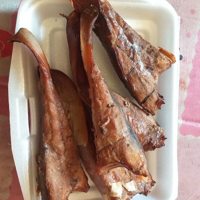 

[Ready Stock]bisa Cod ikan pari asap 300 g