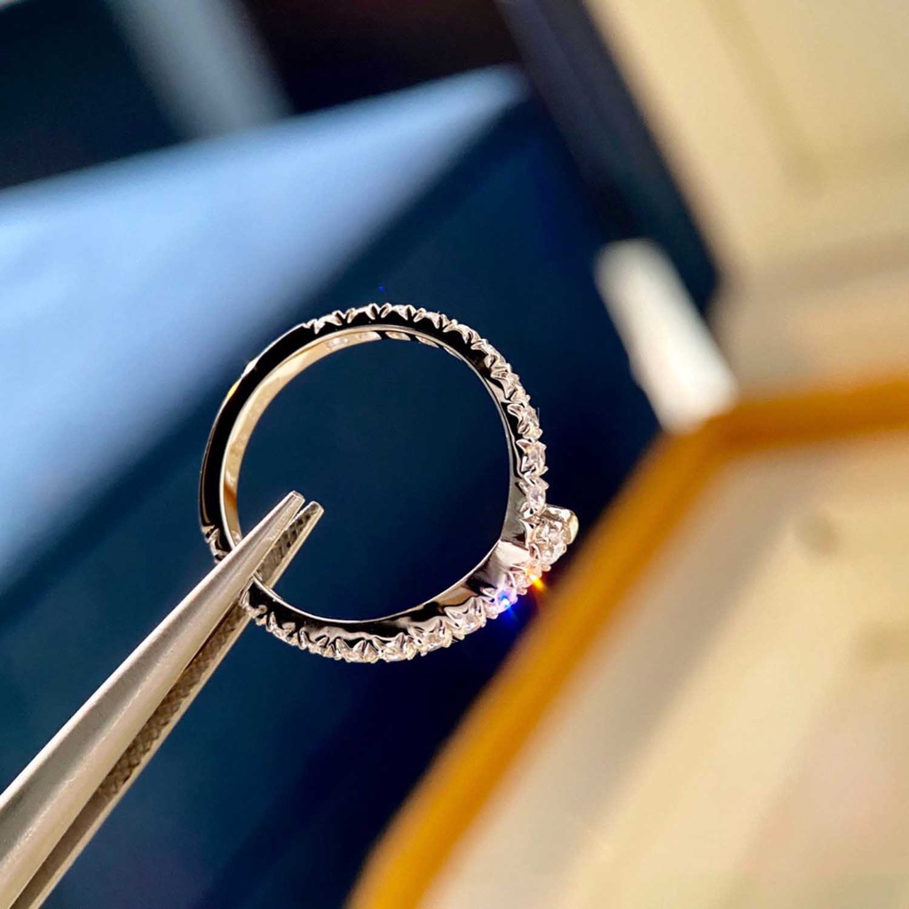 V Bentuk Sederhana Berlian Kristal S925 Sterling Perak Wanita Fashion Perhiasan Pernikahan Pertunangan Rings Adjustable Size