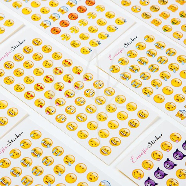 

stiker emoji 12 lembar emoticon sticker original impor buku alat tulis & kertas label stiker
