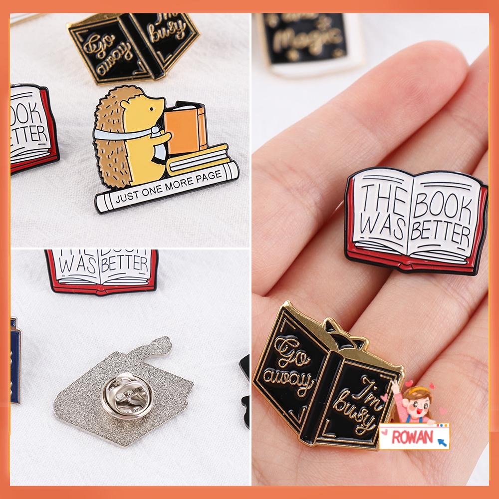 R-bunga Enamel Pin Pakaian Perhiasan Tetesan Minyak Pakaian Lapel Pin Magic Book