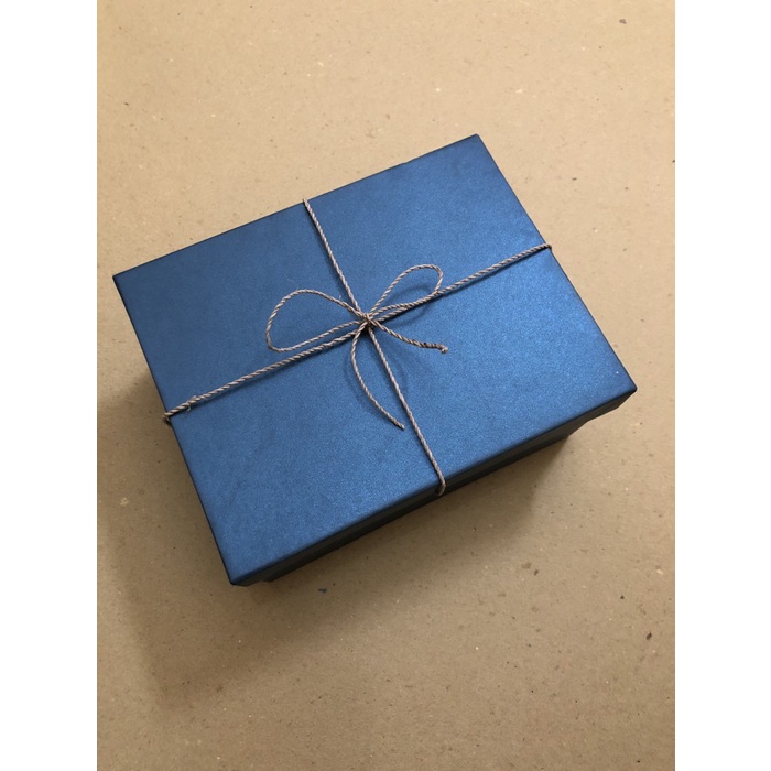 

⭐BISA COD⭐ Kotak kado / gift box navy blue