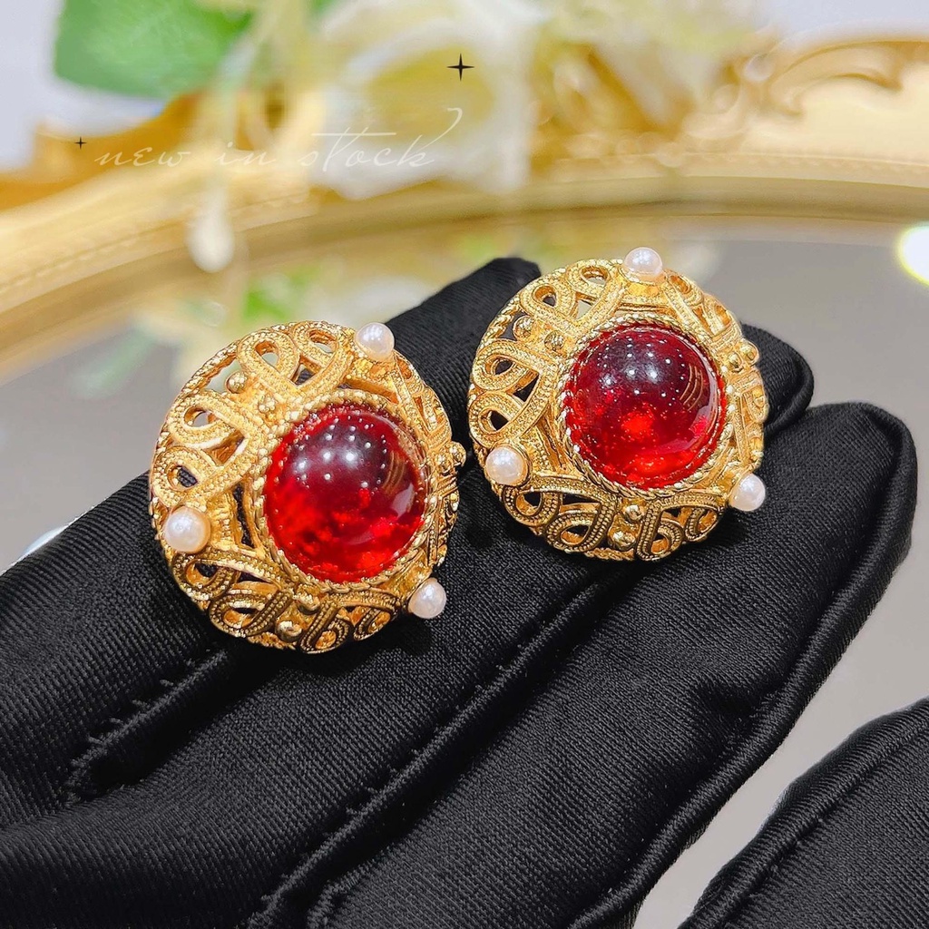 Goldkingdom Aksesoris Perhiasan Fashion Ready Stock Gaya Kuno Cina Emas Asli Kadar 375 Dilubangi Renda Merah Kaca Klip Telinga French Retro Glass Ear Stud Earrings