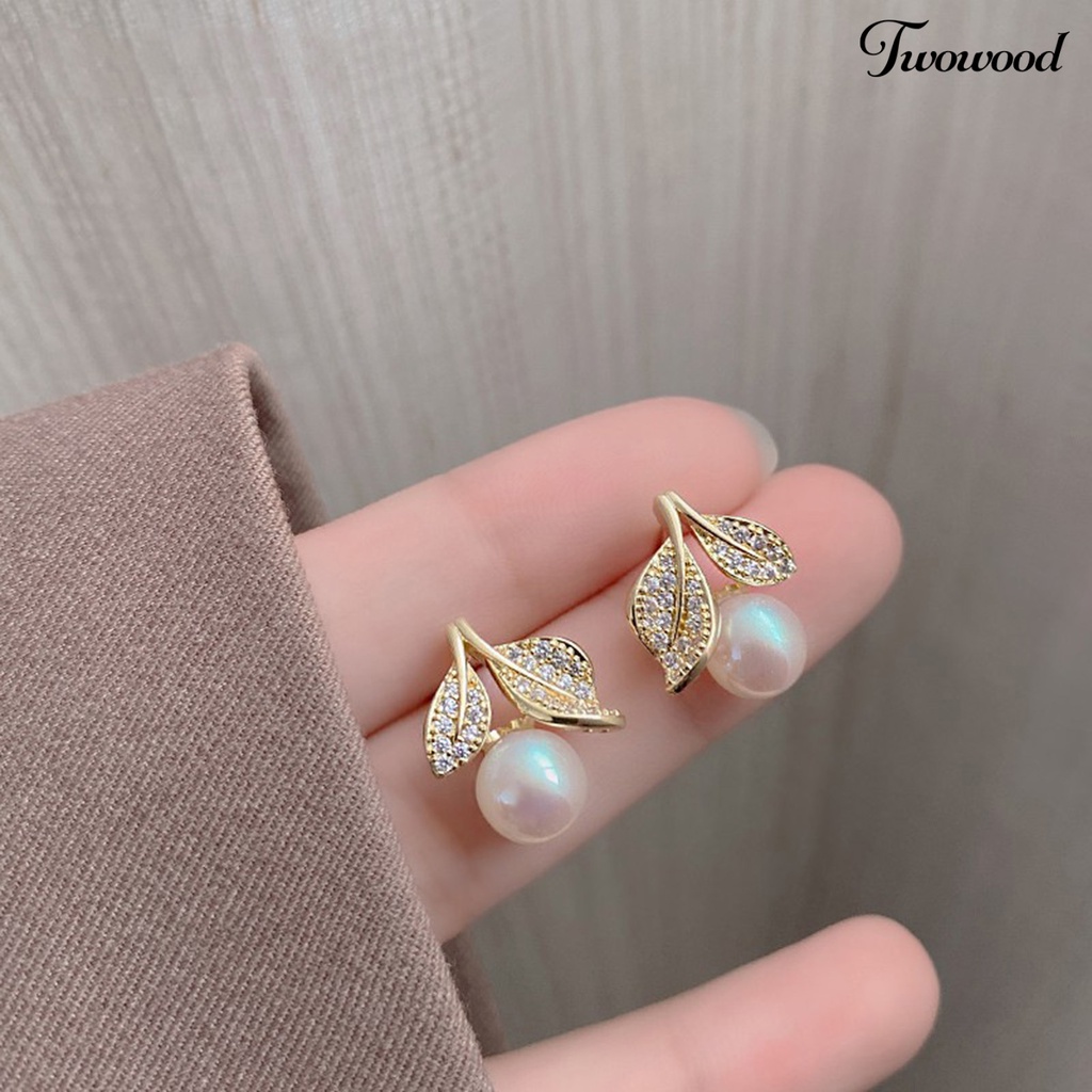 Twowood 1pasang Ear Studs Dainty Elegan Bling Berlian Imitasi Golden High Gloss Faux Pearl Leaves Women Earrings Perhiasan Aksesoris