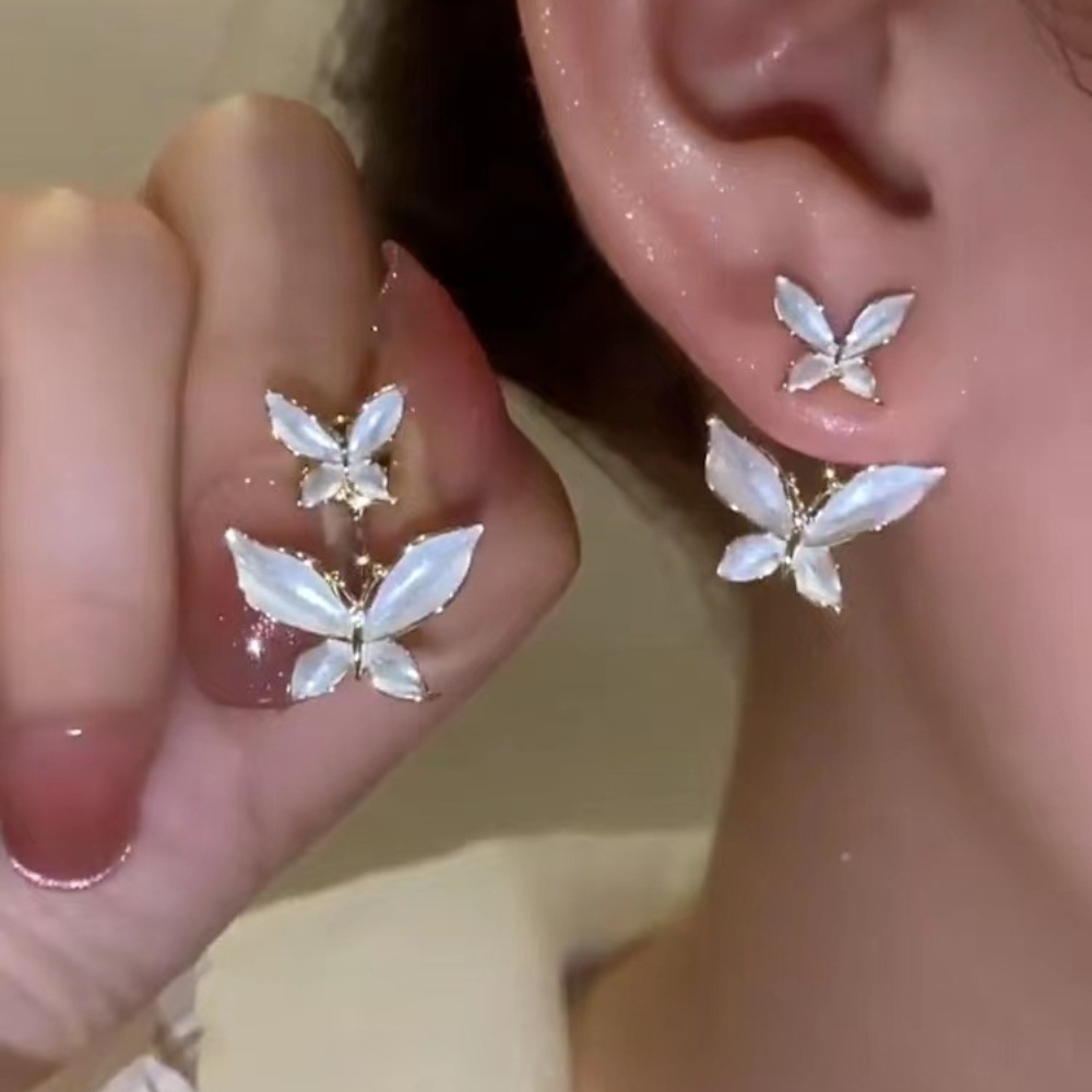 Deartiara Exquisite White Butterfly Earrings, High Quality, A Pair of Earrings, 2023 New Versatile Earrings