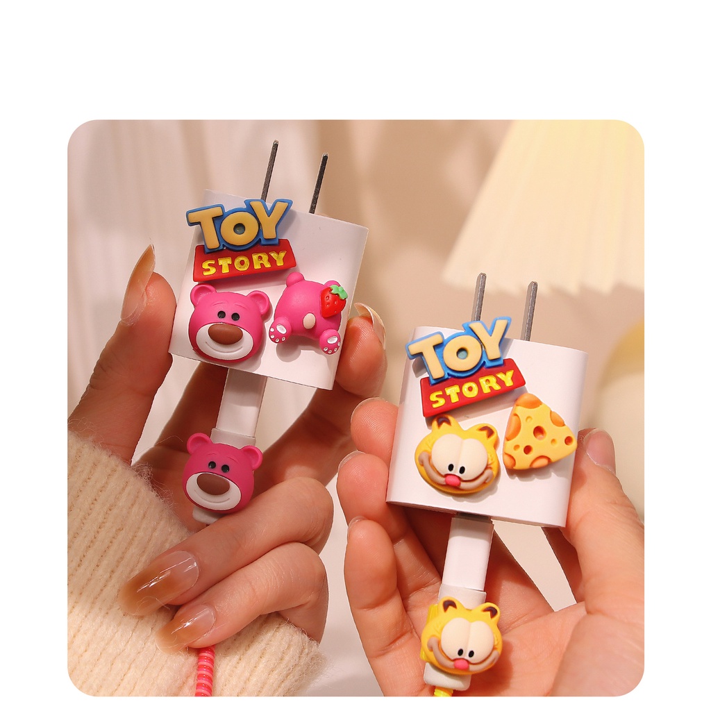 4pcs/set Toy Story Strawberry Bear Pikachu Charger Pelindung Kepala Case Untuk Iphone Data Cover Kabel Aksesoris Telepon