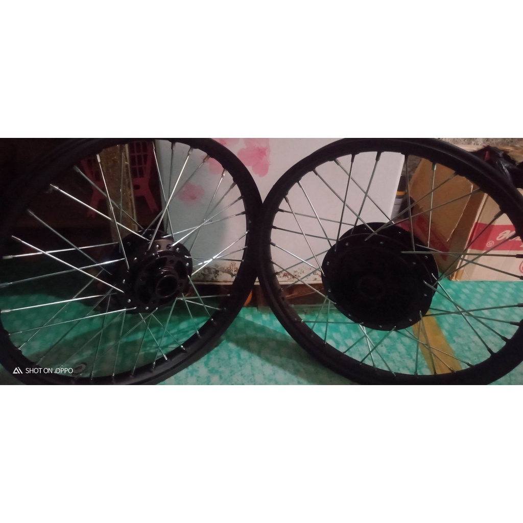 velg pelek jari-jari pariasi YAMAHA RX king RING18