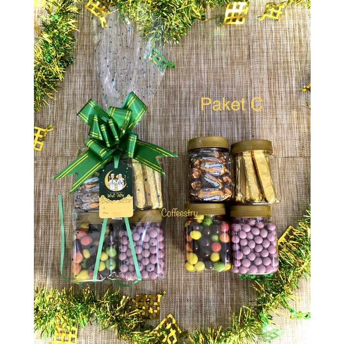 

Terlaris ✨ -parcel coklat lagie 4 toples, parsel lebaran , hampers lebaran - Paket B- 2.2.23