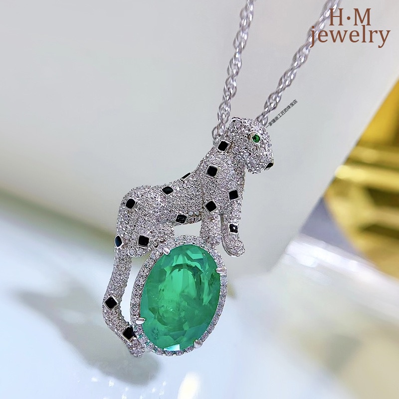 Kalung Leopard Lvzuan Liontin Leopard Emerald Terbaru