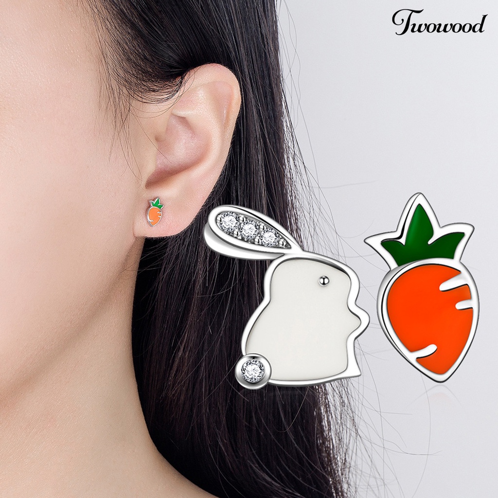 Twowood 1pasang Ear Studs Asymmetric Funny Mini New Trend Hadiah Kepribadian Kelinci Lucu Wortel Wanita Anting Fashion Perhiasan