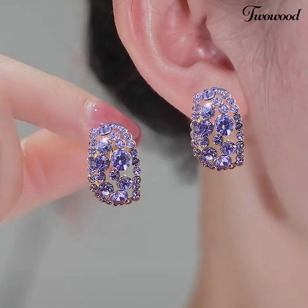 Twowood 1pasang Anting Pejantan Temperamen Mengkilap Elegan Geometris Berkilau Berdan Hadiah Valentine Wanita Kristal Imitasi Menjuntai Anting Perhiasan Pernikahan Aksesori Fashion