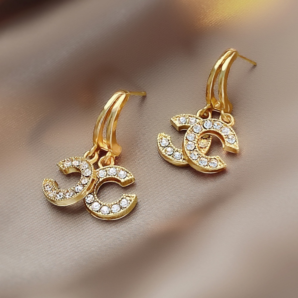 925 Perak Perancis Romantis Alfabet Anting-Anting Alfabet C Tipe Berlian High-end Stud Anting-Anting Hadiah Pacar Anting-Anting Permen Perhiasan