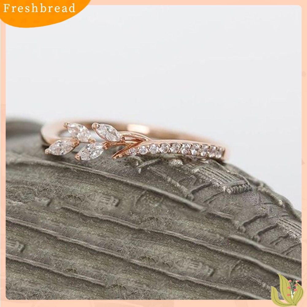 &lt; Freshbread &gt; Fashion Wanita Bunga Cubic Zirconia Jari Cincin Pengantin Pertunangan Perhiasan Hadiah