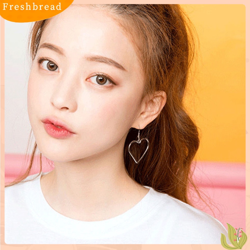 &lt; Freshbread &gt; 1pasang Fashion Wanita Berongga Cinta Berbentuk Hati Menjuntai Kait Anting Perhiasan Hadiah Untuk Pesta Pernikahan