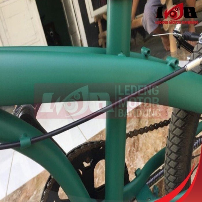 Sapporo 713 Deep Green Cat Semprot Aerosol Pilox Warna HIjau Tua