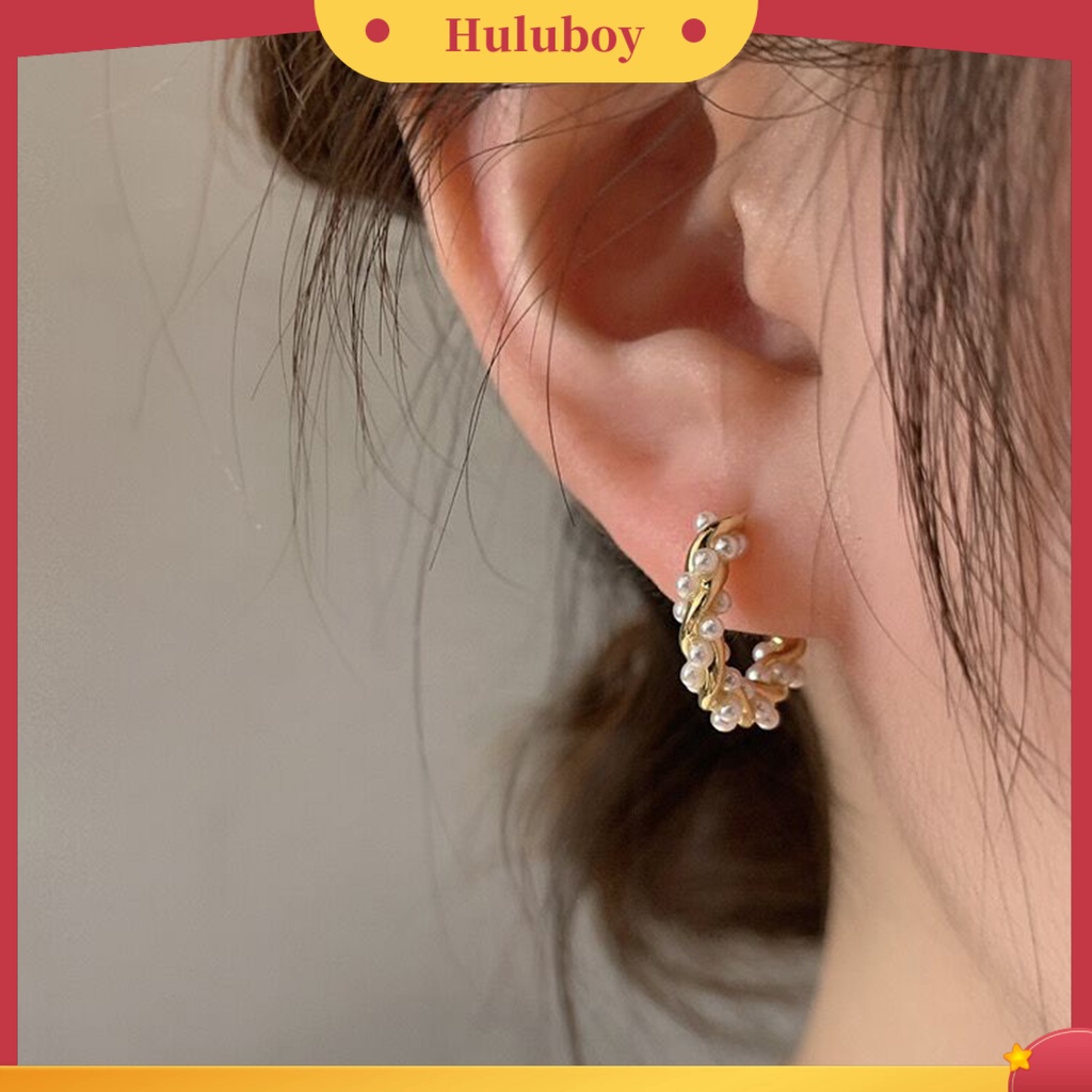 {Ready Stock} 1pasang Anting Hoop Cahaya Mewah Temperamen Mutiara Imitasi Minimalis Geometris Hias Hadiah Wanita Anting Lingkaran Perhiasan Pesta Aksesori Busana