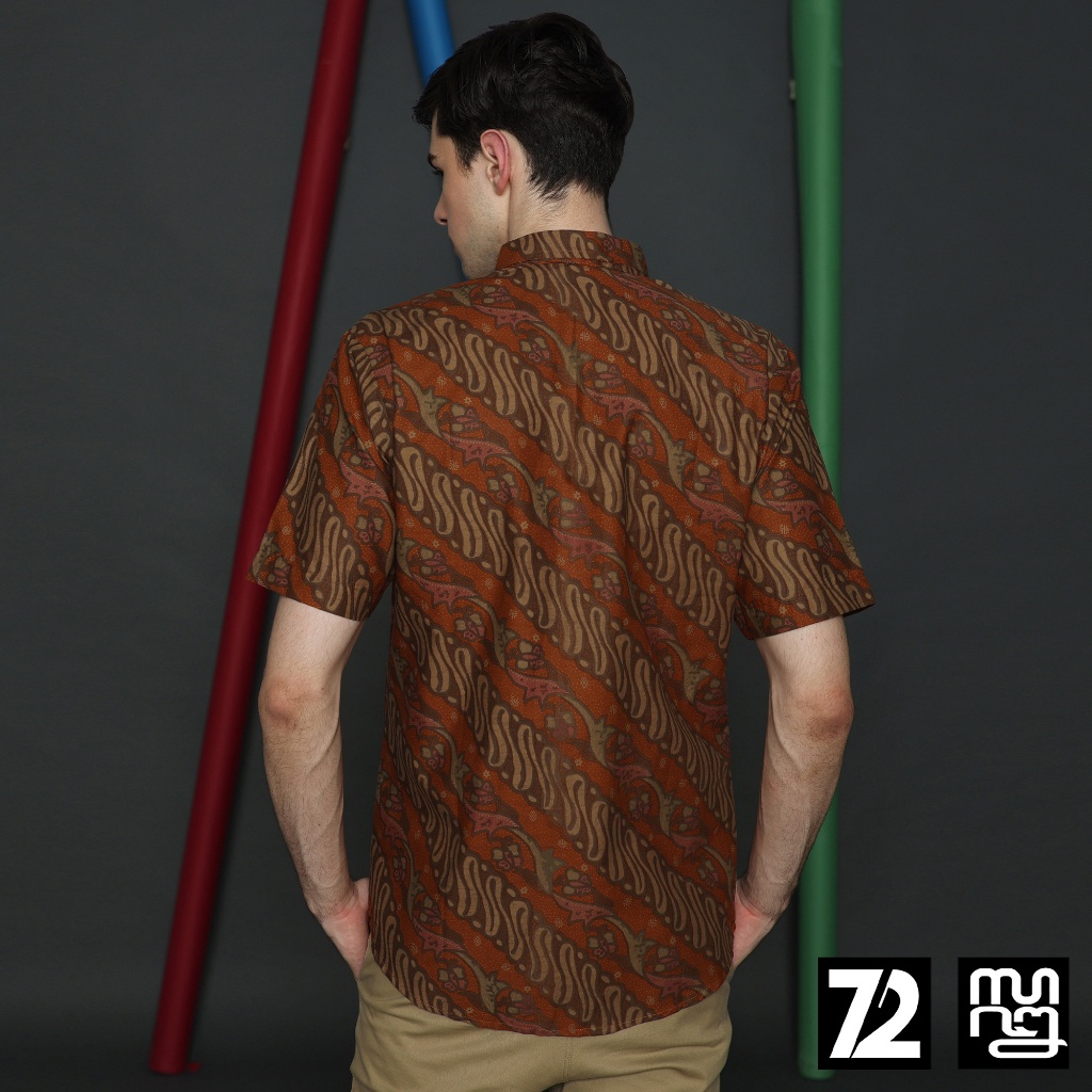 KEMEJA BATIK PRIA Lengan Pendek Motif Parang Warna Orange 723419 Cap 72 - Baju Kemeja Atasan Pakaian Setelan Batik Pria Cowok Laki Laki Remaja Keluarga Kantor Lengan Pendek Modern Slimfit Slim Fit Premium Kekinian