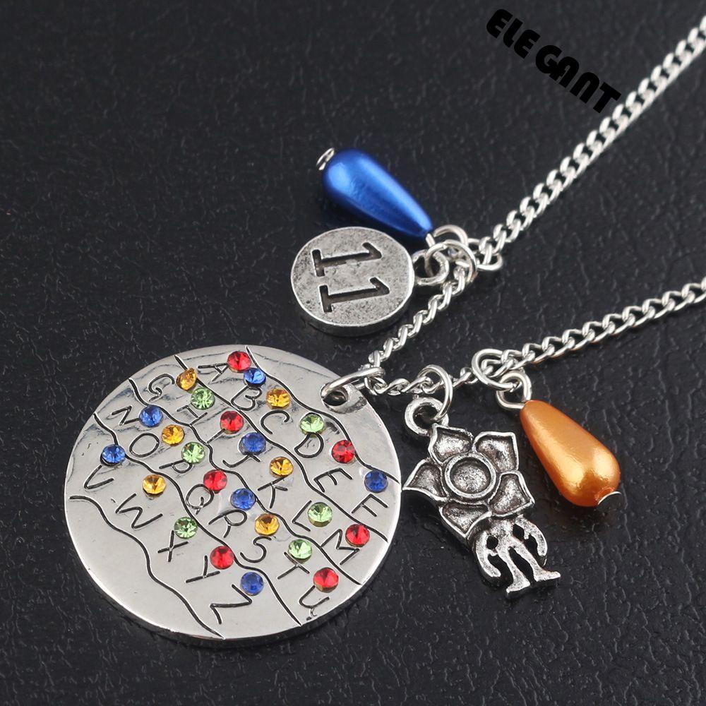 [Elegan] Stranger Things Kalung Kreatif Unik Alfabet Rantai Cahaya Kenari Bunga Liontin Pria Rantai Leher