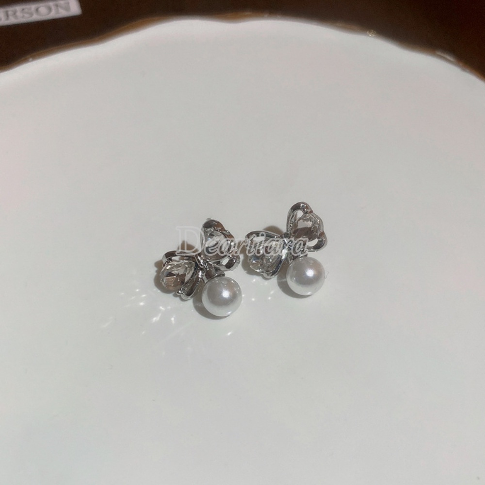 Anting Mutiara Busur Berlian Modis Dengan Anting Desain Segar Dan Manis