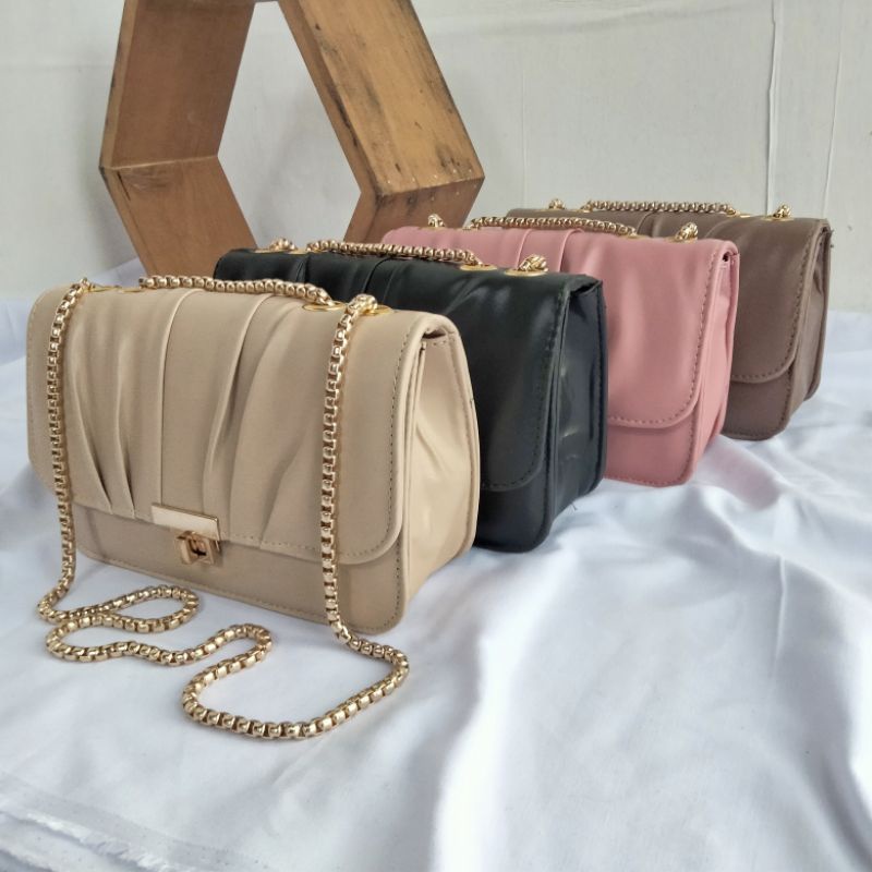 Tas Selempang Wanita Lollyana Premium Simple