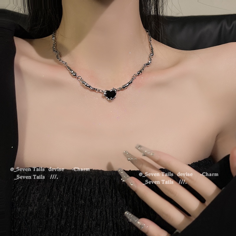 Fashion Rantai Perak Hitam Hati Liontin Kalung Untuk Wanita Korea Y2k Necklace Perhiasan Aksesoris