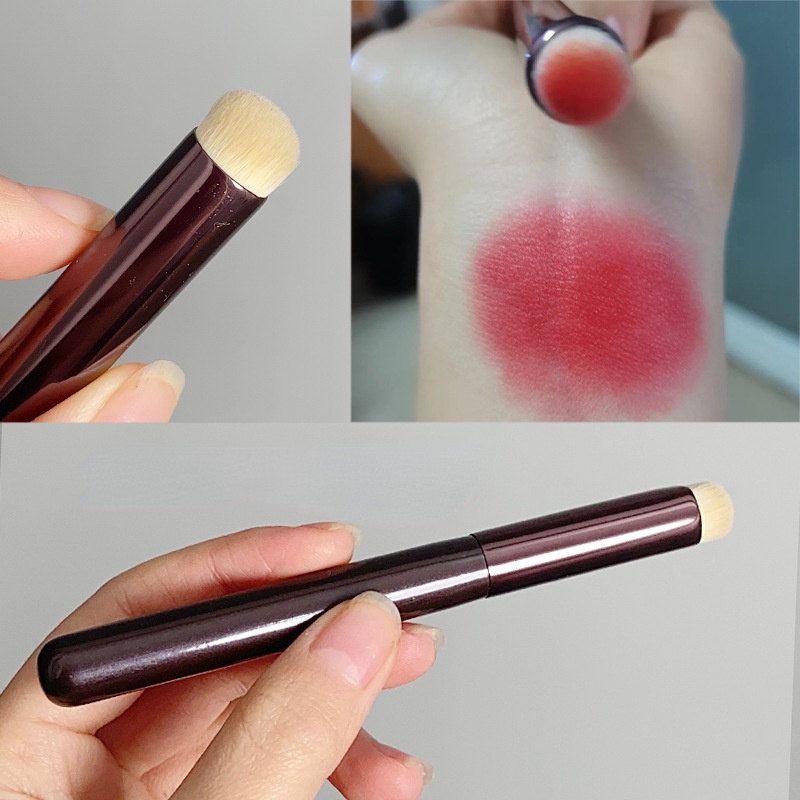 Kuas Bibir Oles Bibir Brush Concealer Matte Round Head Lipstik Brush