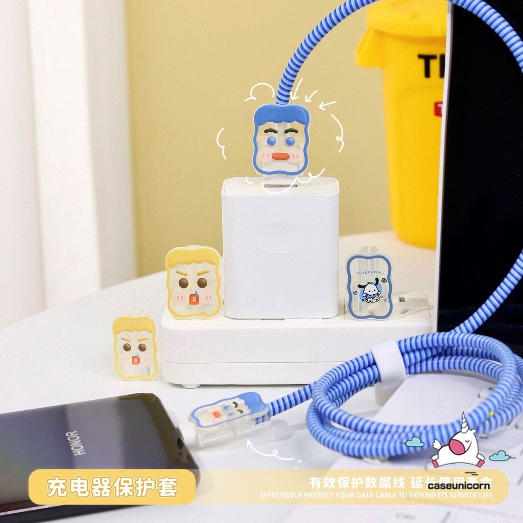 2 Pcs Pelindung Gigitan Kabel Kreatif Bergelombang Tepi Transparan Charging Cable Cover Kartun Permen 3D Busur Cinta Hati Lucu Strawberry Bear Manyo Alien SpongeBob Kabel Pelindung Case