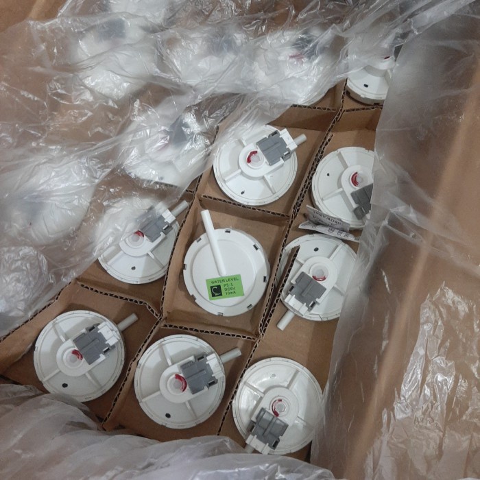 Elektronik Componen Sensor water level mesin cuci Panasonik Sharp Daewo 2 socket