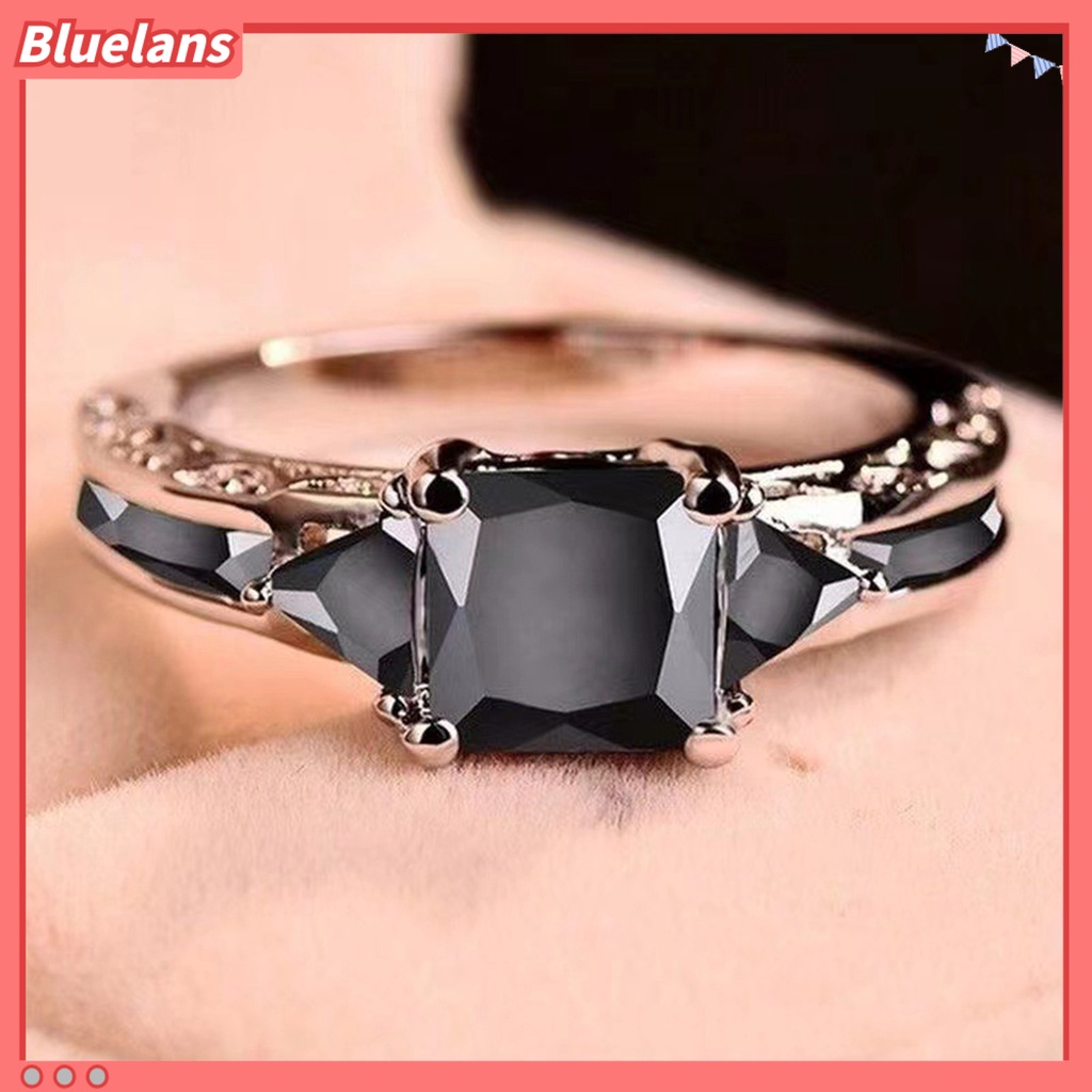 [BLS] Wanita Cincin Cubic Zirconia Eropa Dan Amerika Berongga Keluar Vintage Geometris Dekorasi Bersinar Lady Janji Pernikahan Band Cincin Perhiasan Aksesori