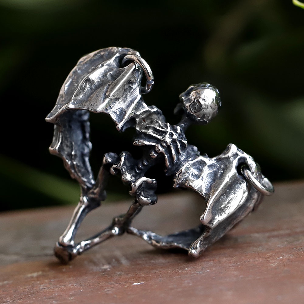 Liontin Sayap Tengkorak Desain Spesial Baru Indah Punk Hip Hop Retro Perhiasan Untuk Pria Hadiah