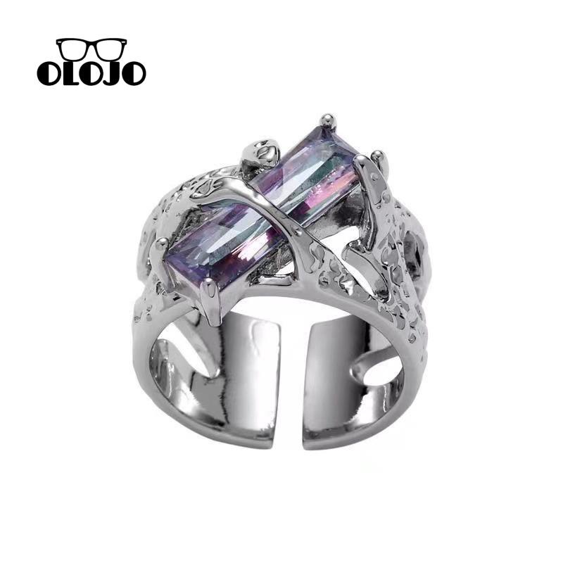 [Olojogrosiroriginal Desain Retro Merah Geometris Cincin Kepribadian Perempuan Punk Tekstur Berongga Cincin Logam