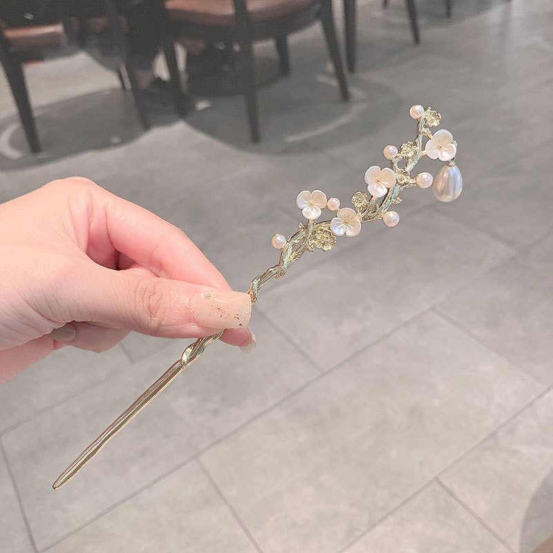 Jepit Rambut Plum Blossom Mutiara Antik Hanfu Langkah Goyang High-End Temperamen Retro Hairpin