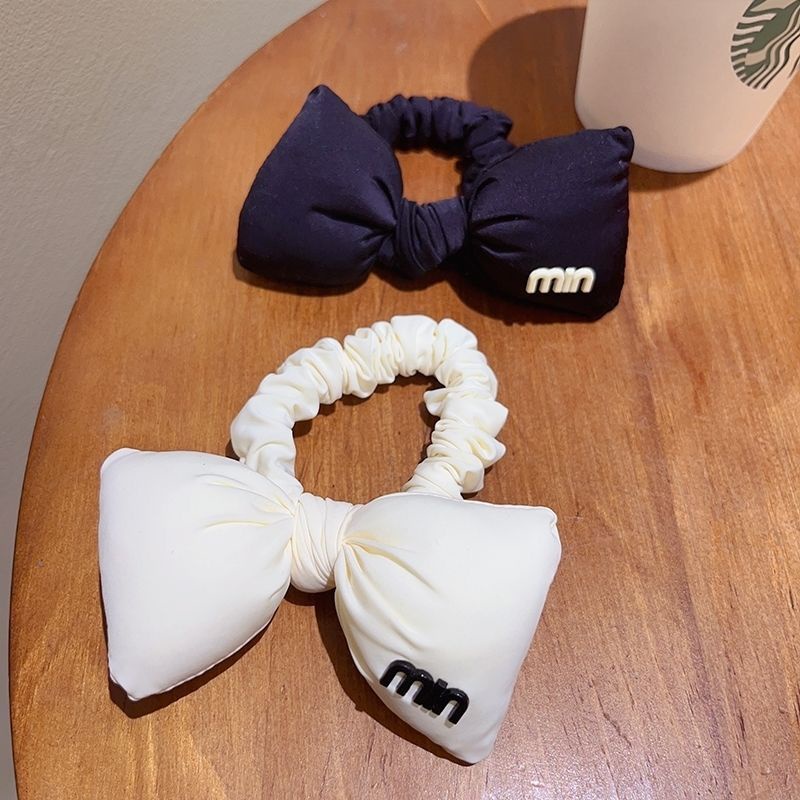 Pita rambut wanita korea  dengan kain abjad M barang import dengan harga grosir bahan berkualitas import harga grosir bisa cod