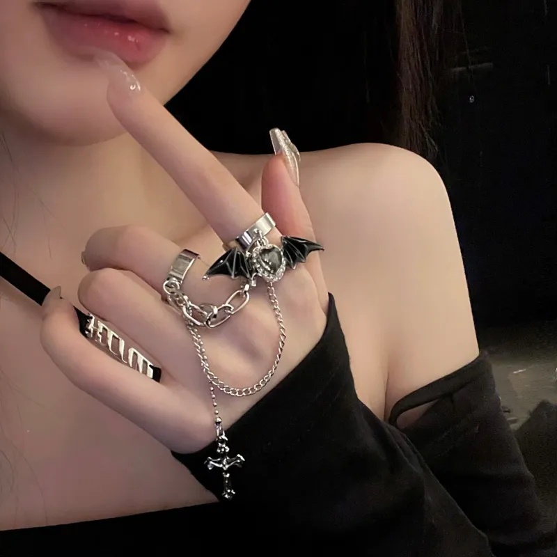 Gothic Devil Bat Wing Cross Double-finger Chain Rings/Hip Hop Metal Ring/Street Style Sweet Cool Adjustable Opening Ring/Dark Punk Irregular Y2k Rings Perhiasan Aksesoris/