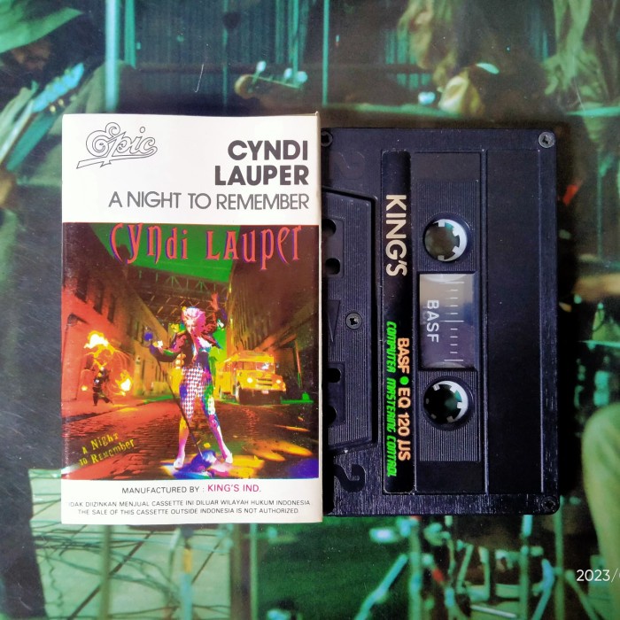 KASET CYNDI LAUPER A NIGHT TO REMBER