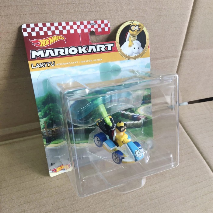 Hotwheels Mario Kart Lakitu Standard Kart Parafoil Glider