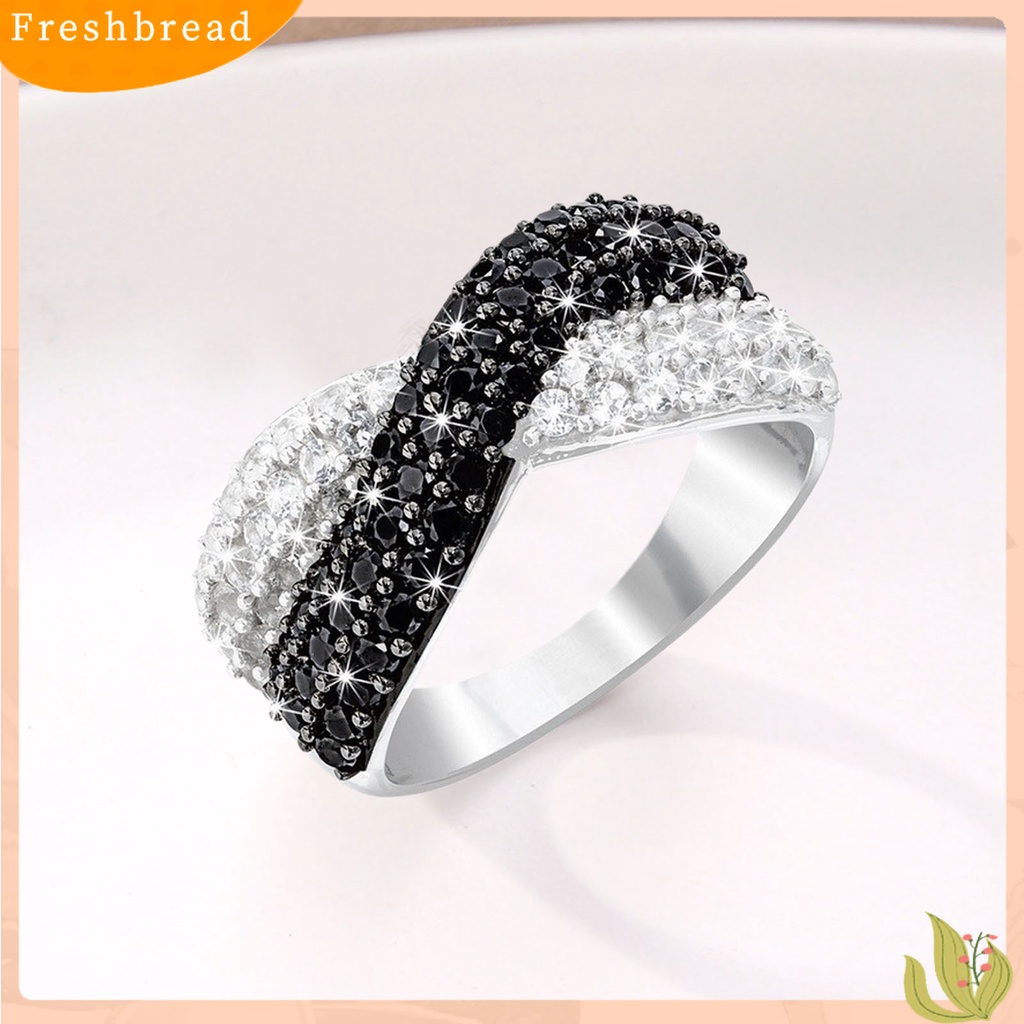 &lt; Freshbread &gt; Wanita Cincin Jari Ganda Warna Berlian Imitasi Mengkilap Hias Bentuk Salib Dilapisi Lady Circlet Perhiasan Harian