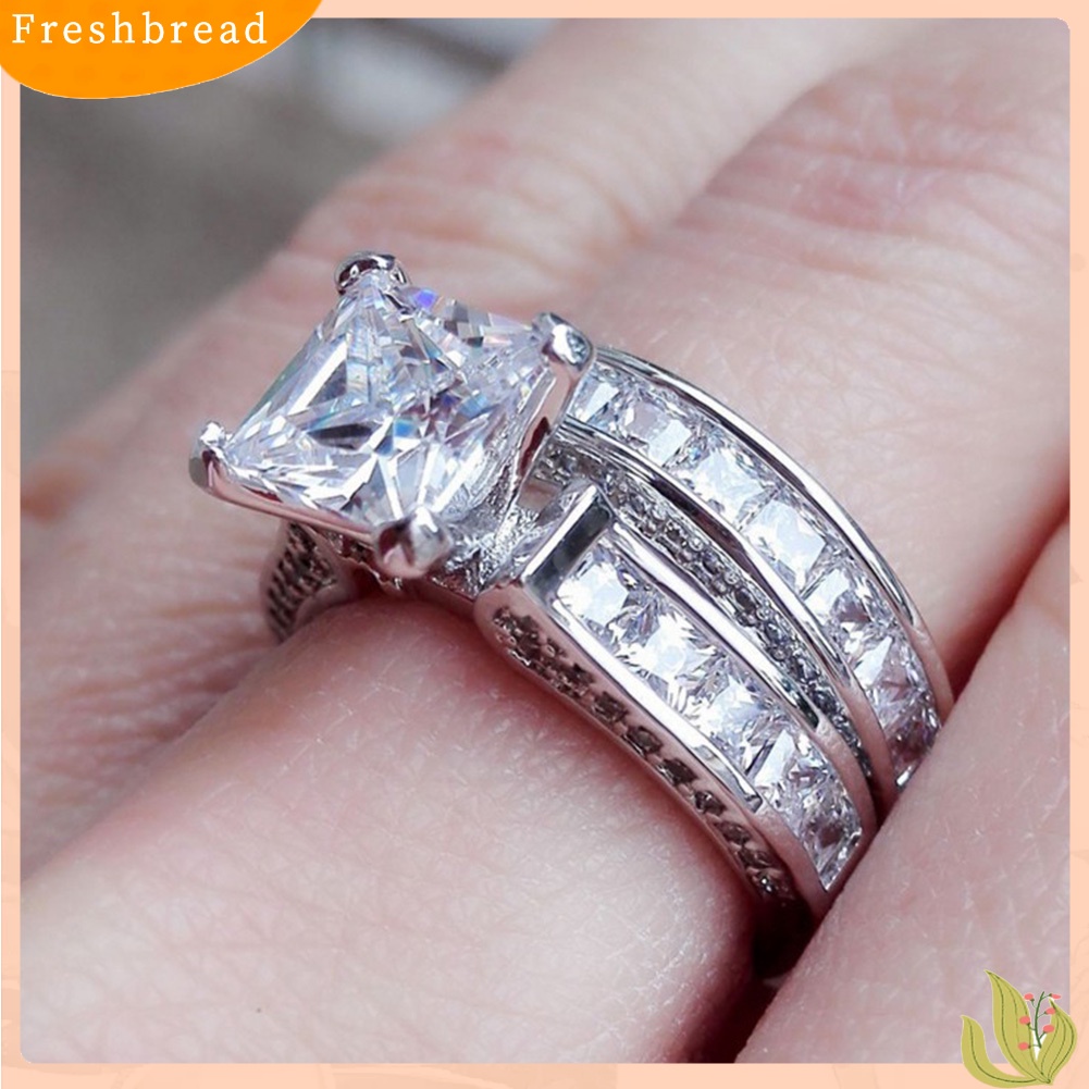 &lt; Freshbread &gt; 2Pcs/Set Glitter Cubic Zirconia Berlian Imitasi Bertatahkan Cincin Wanita Perhiasan Pertunangan