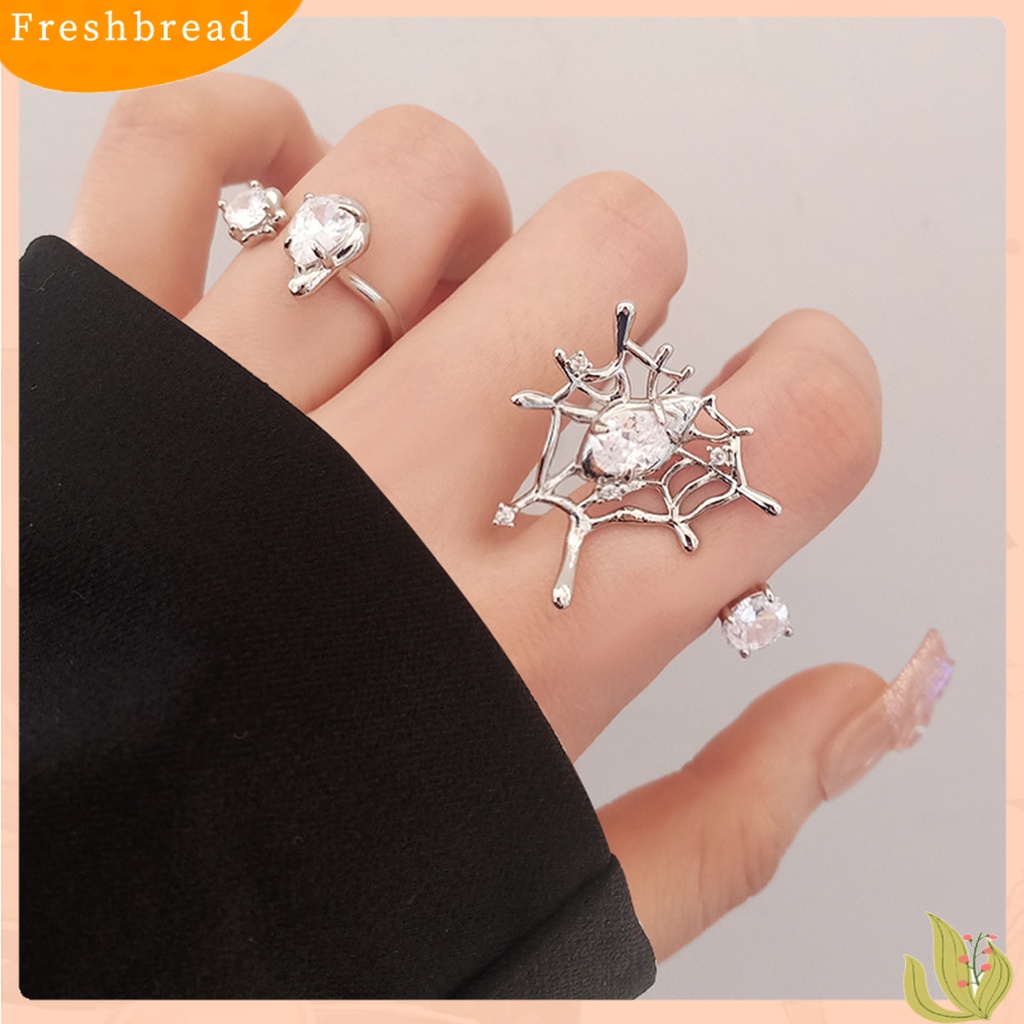 &lt; Freshbread &gt; Pembukaan Adjustable Berongga Unisex Cincin Spider-Web Berlian Imitasi Bersinar Cincin Perhiasan Aksesoris