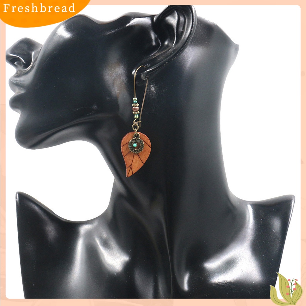 &lt; Freshbread &gt; 1pasang Bentuk Bunga Bohemia Drop Anting Kayu Bentuk Tetesan Air Manik-Manik Kait Anting Perhiasan Hadiah