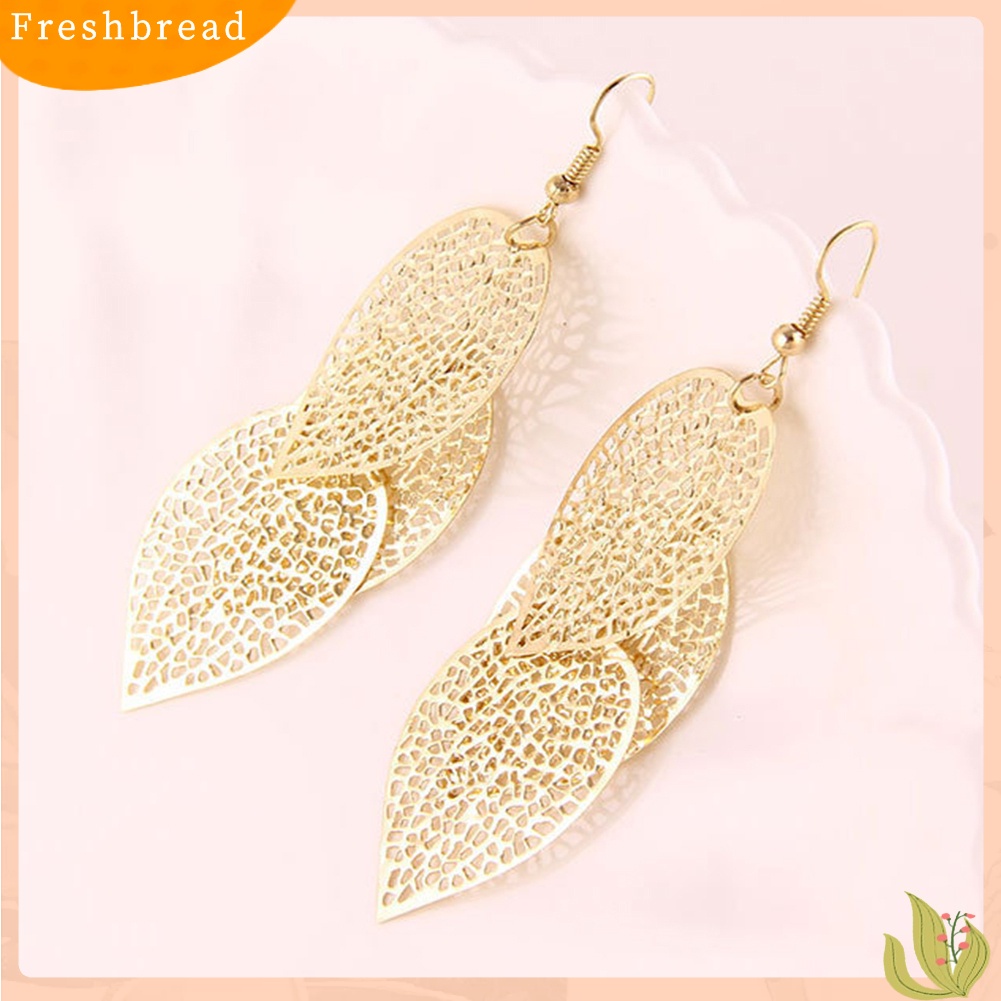 &lt; Freshbread &gt; Fashion Wanita Berongga Daun Berbentuk Drop Menjuntai Kait Anting Hadiah Perhiasan Pesta