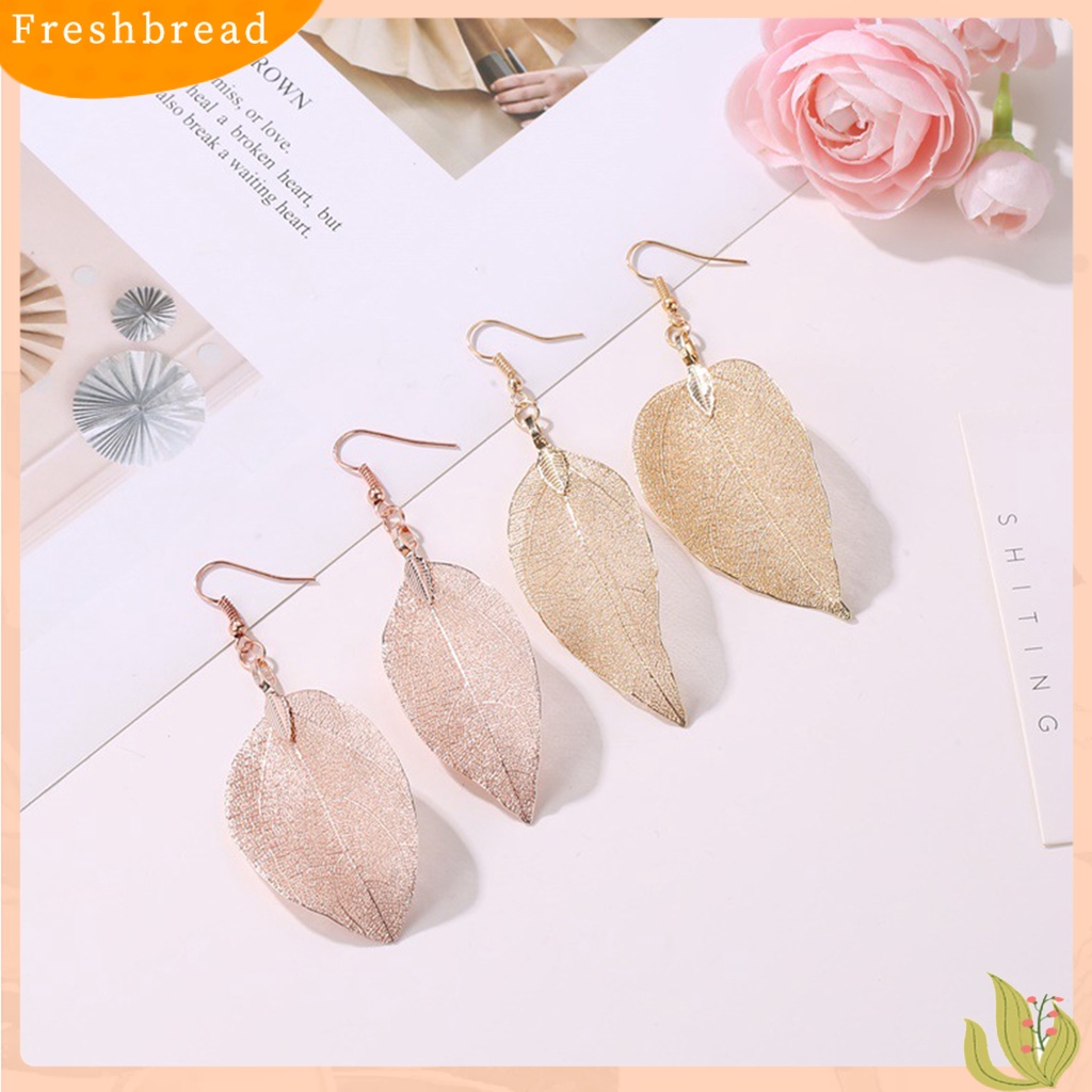 &lt; Freshbread &gt; 1pasang Anting Wanita Stainless Bentuk Daun Hidup Anting Menjuntai Tahan Lama Untuk Pakaian Sehari-Hari