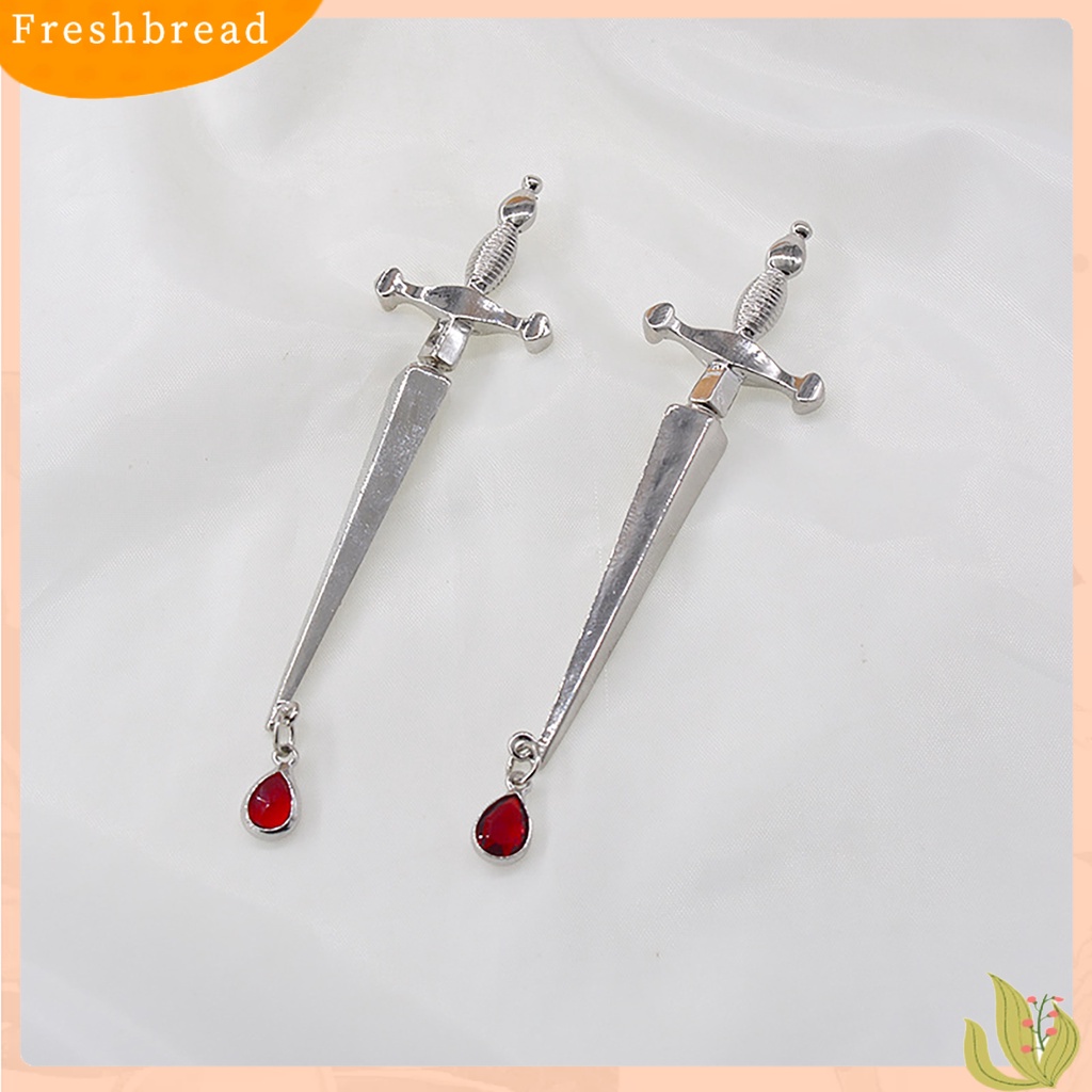 &lt; Freshbread &gt; Wanita Simulasi Darah Tersumpah Dagger Eardrops Pribadi Stud Anting Hadiah