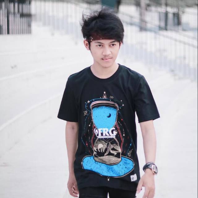 Kaos Pria Branded Original Premium Fringgo Tshirt Timeslap