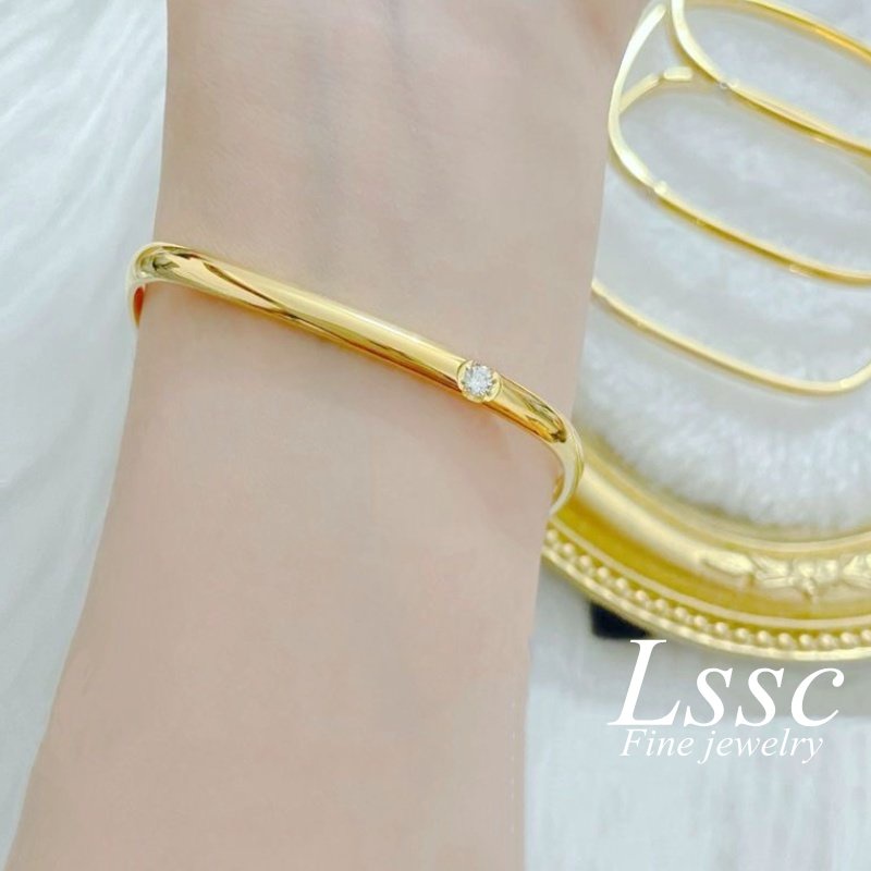 Gelang Titanium Wanita Anti Karat Persegi Permata Mata Satu Emas 18K Simpel Mewah Berlian Bangle Fashion Korea Aksesoris Perhiasan