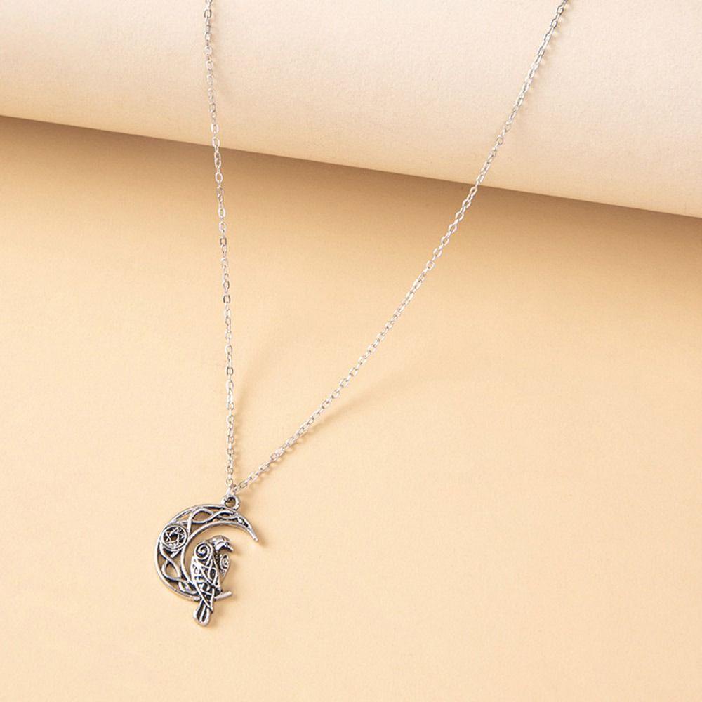 R-flower Raven Kalung Hadiah Liontin Beruntung Perhiasan Simpul Celtic