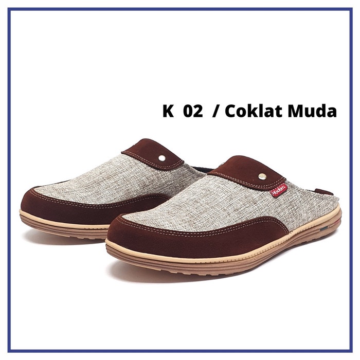 (COD) Sepatu Sandal Selop Sepatu Slop Pria Kickers - Hitam, 42