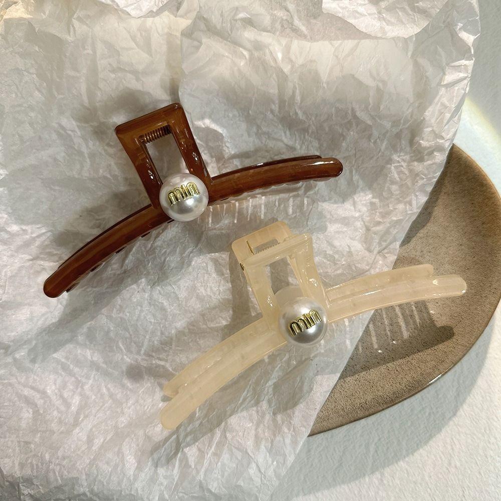 Needway   Gaya Korea Jepit Rambut Hadiah Fashion Surat Persegi Vintage Sederhana Wanita Hair Clip