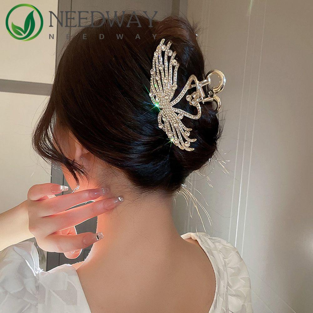 Needway   Wanita Cakar Rambut Elegan Hiasan Kepala Mutiara Swan Temperamen Rambut Kepiting Klip Kristal Hiu Klip