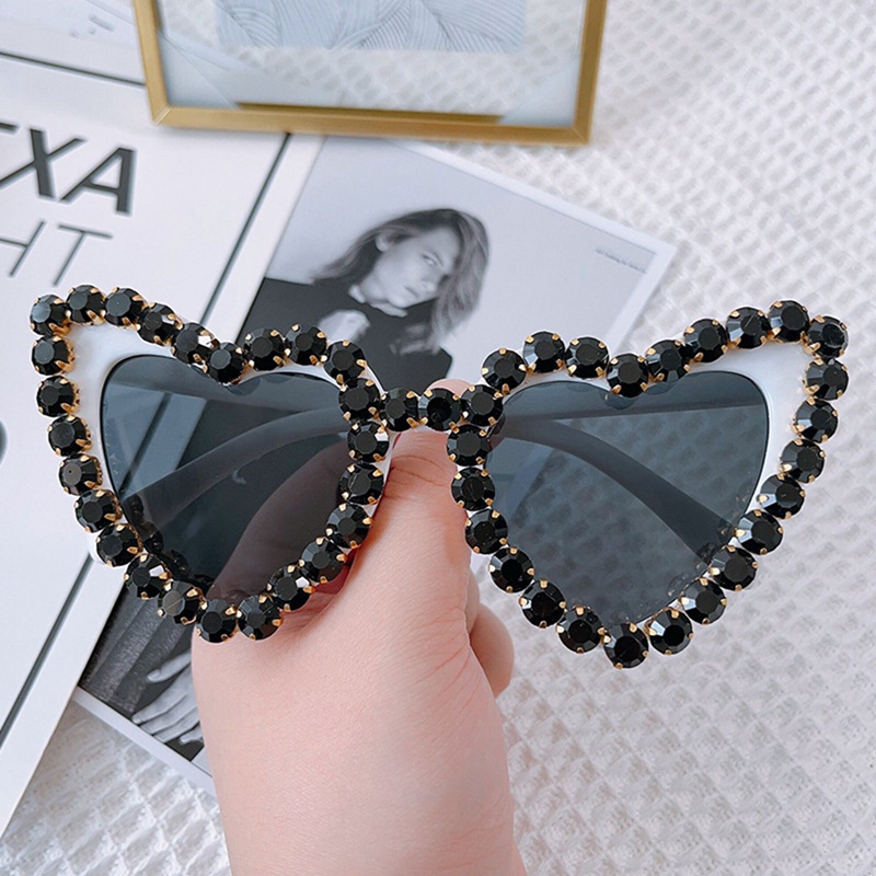 Fashion Mata Kucing Cinta Hati Kacamata Hitam Wanita Kepribadian Mewah Merek Desain Kacamata Matahari Mutiara Berlian Eyeglasses Uv400