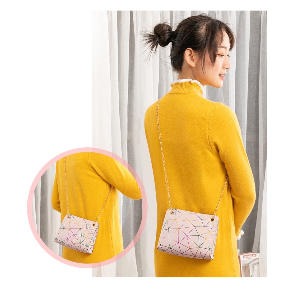 KH Tas Selempang wanita elegant motif garis 3D mewah women bag trendy and fashionable cantik A25